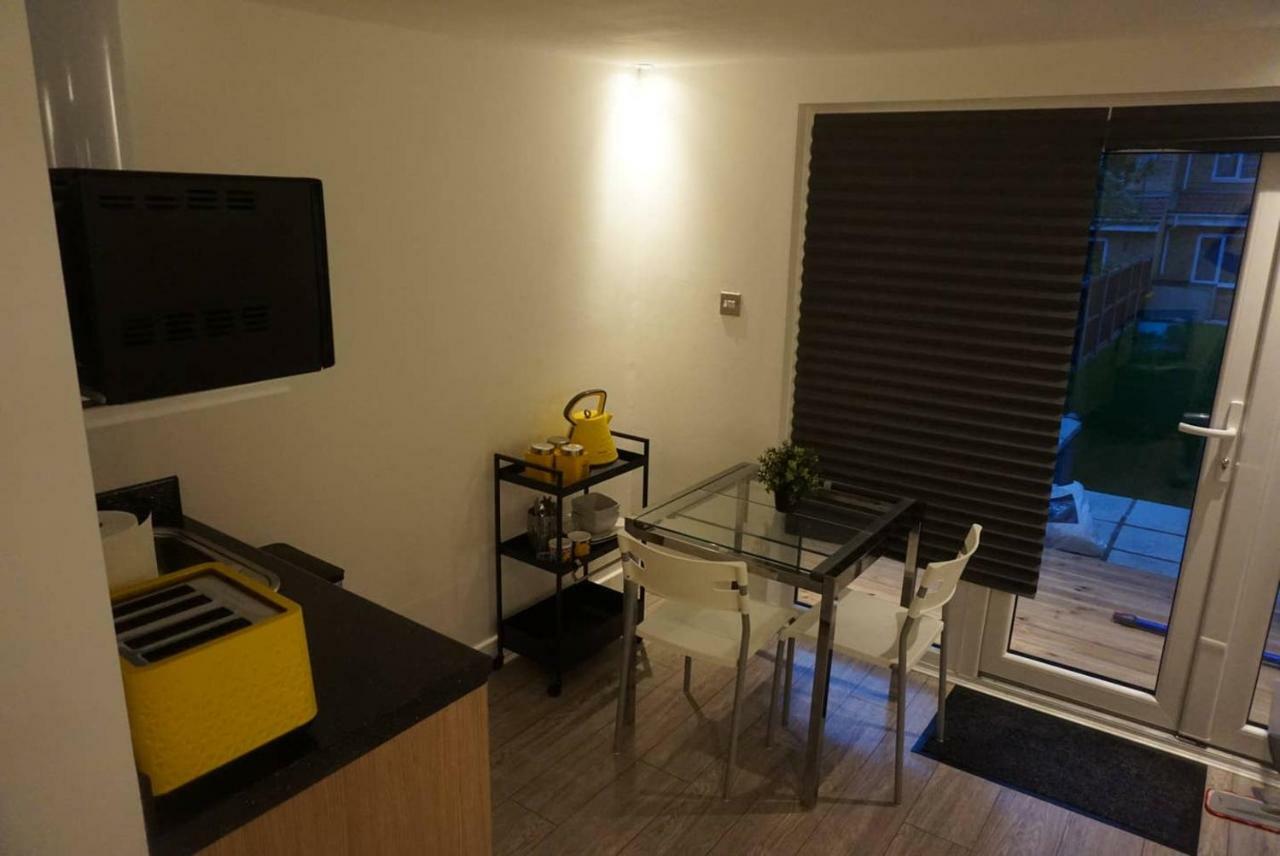 Rjo Serviced Accommodation Purfleet Exterior foto